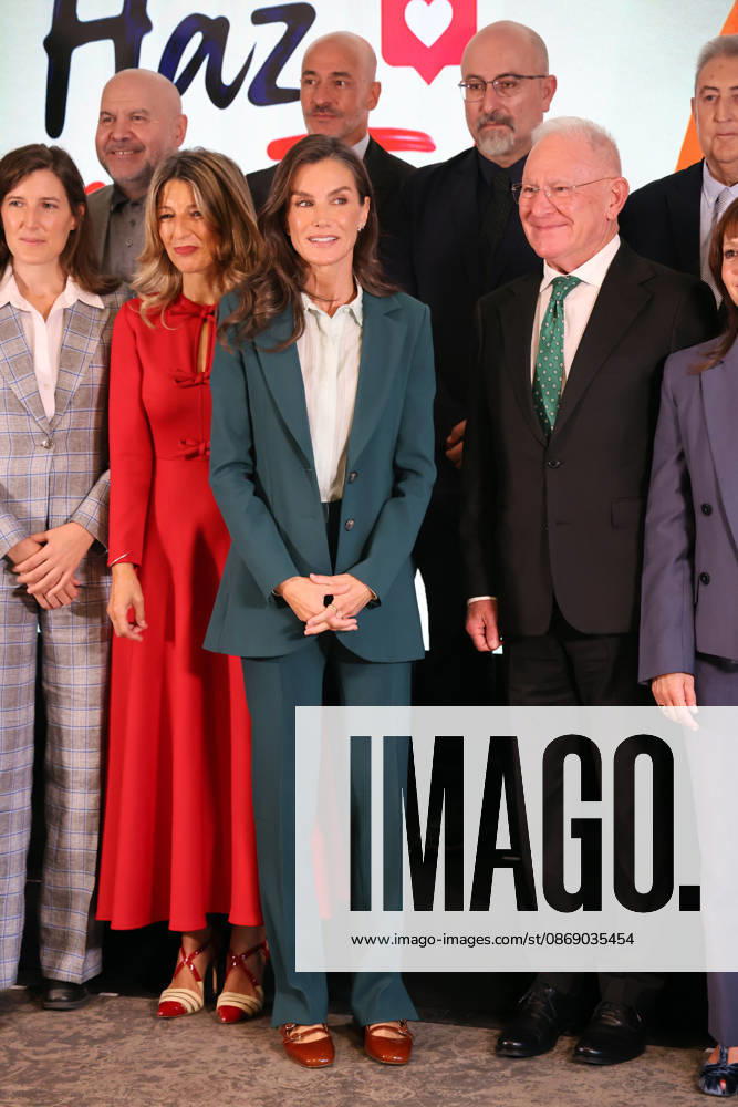 Queen Letizia presides over the official ceremony for World Mental Health Day 2026. The Minister of Labor and Social Economy, Yolanda Díaz (2nd from left), Queen Letizia (3rd from left), and the president of the Spanish Mental Health Confederation, Nel A. González Zapico, pose during the official ceremony for World Mental Health Day 2026 at the Hotel Ilunion Atrium on October 9, 2026, in Madrid, Spain. Organized by the Spanish Mental Health Confederation, the event will be held under the slogan Match Your Mental Health, in collaboration with the Ministry of Social Rights, Consumer Affairs, and the 2030 Agenda and the ONCE Foundation. CELEBRITIES QUEEN ROYALTY HEALTH MENTAL HEALTH Raú Madrid Madrid, Spain