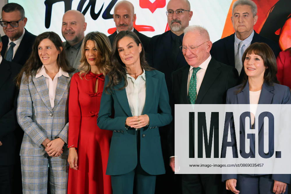 Queen Letizia presides over the official ceremony for World Mental Health Day 2026. The Minister of Labor and Social Economy, Yolanda Díaz (2nd from left), Queen Letizia (3rd from left), and the president of the Spanish Mental Health Confederation, Nel A. González Zapico, pose during the official ceremony for World Mental Health Day 2026 at the Hotel Ilunion Atrium on October 9, 2026, in Madrid, Spain. Organized by the Spanish Mental Health Confederation, the event will be held under the slogan Match Your Mental Health, in collaboration with the Ministry of Social Rights, Consumer Affairs, and the 2030 Agenda and the ONCE Foundation. CELEBRITIES QUEEN ROYALTY HEALTH MENTAL HEALTH Raú Madrid Madrid, Spain