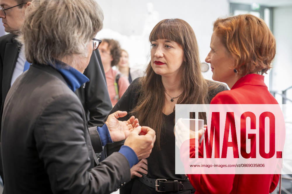 Social Security Conference, EUR, Germany, Berlin, October 9, 2026: Heidi Reichinnek and Katja Kipping in conversation with a participant at the Social Advice conference. The Left Party parliamentary group in the Bundestag is hosting a conference on social security and solidarity across society, with participants from the worlds of politics and civil society.