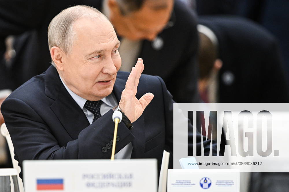 TURKMENISTAN, BALKAN PROVINCE - OCTOBER 9, 2026: Russia s President Vladimir Putin attends an expanded meeting of the CIS Council of Heads of State in Turkmenbashi Turkmenistan - ZUMAt113 20261009_zaa_t113_180