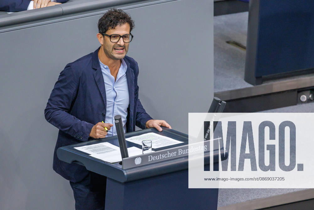 Bundestag Luigi Pantisano The Left in the German Bundestag on October 9, 2026, in Berlin, Berlin, Germany, Bundestag