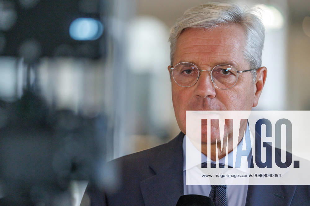 Norbert Roettgen of the CDU in an interview at the German Bundestag on October 9, 2026, in Berlin, Berlin, Berlin, Germany, Bundestag
