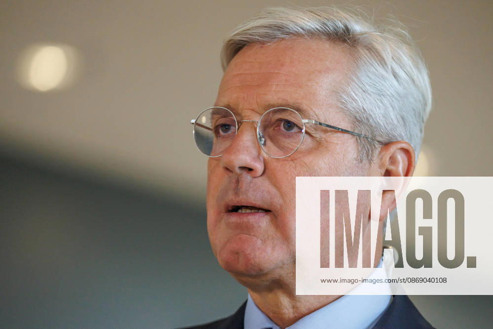 Norbert Roettgen of the CDU in an interview at the German Bundestag on October 9, 2026, in Berlin, Berlin, Berlin, Germany, Bundestag
