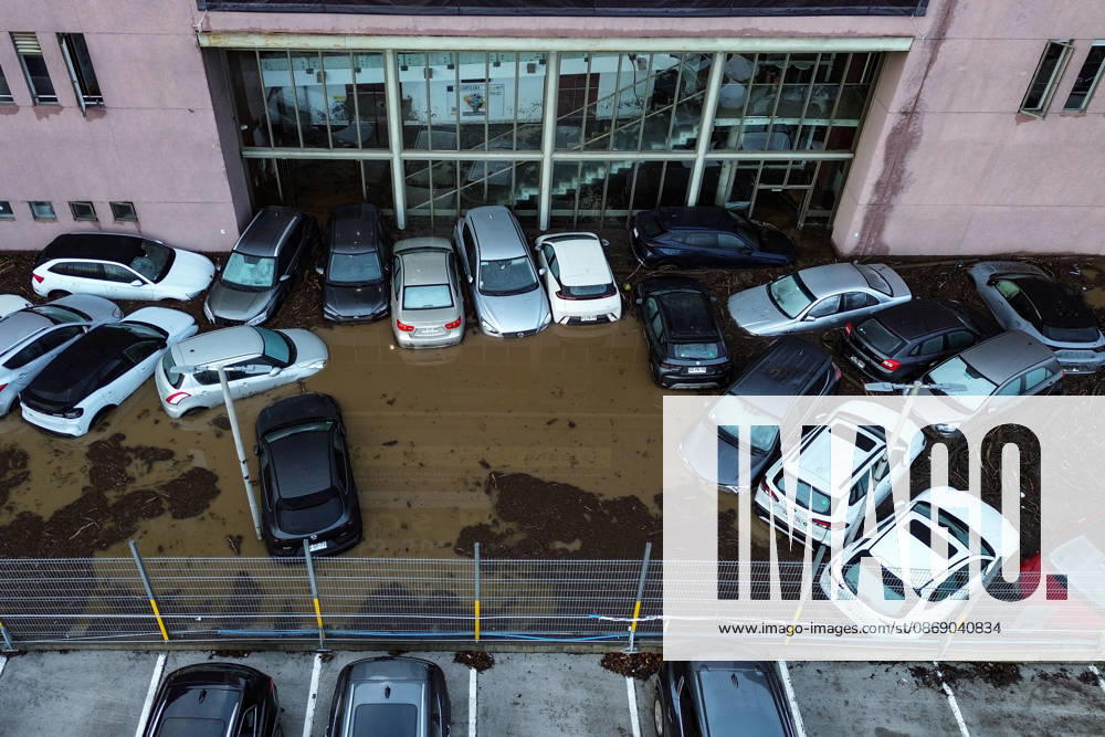 Santiago, October 9, 2026: Consequences of a mudslide that affected the area from San Carlos de Apoquindo to Los Dominicos in the Las Condes district, causing widespread damage and sweeping away vehicles and people. Diego Martin Aton, Chile, Aton 1198081 jpeg