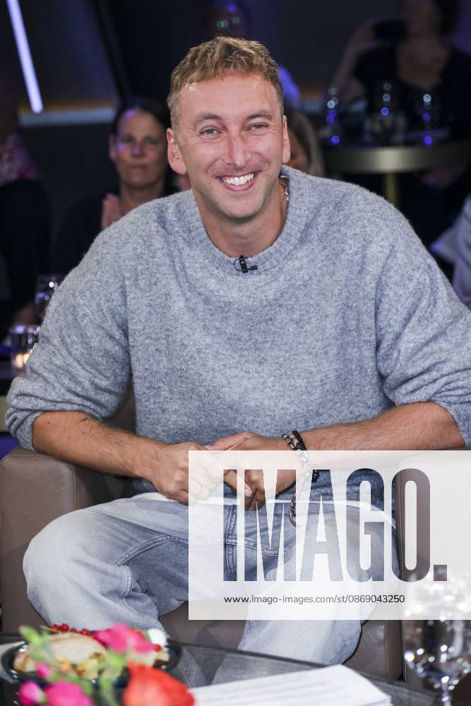 ABB TALK SHOW: Freshtorge buergerlich Torge Oelrich as a guest on the NDR talk show, broadcast from the NDR 3 studio on Friday, October 9, 2026, in Hamburg, Germany