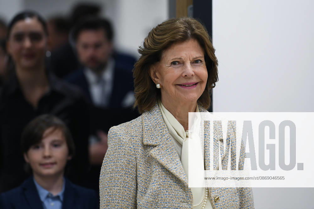 Ceremonial dedication of the new Luisen Gymnasium school building on October 9, 2026, in Düsseldorf: Her Majesty Queen Silvia of Sweden xRx