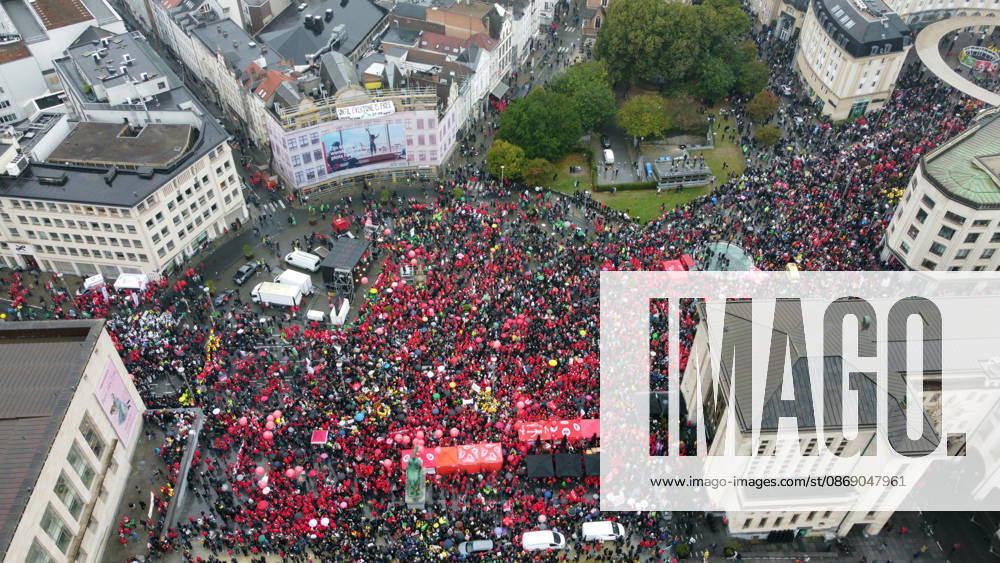Strike in Belgium disrupts transport BRUSSELS, BELGIUM - OCTOBER 9: Demonstrators carrying trade union flags gather in a central square in Brussels, Belgium on October 9, 2026, during a nationwide strike protesting proposed federal austerity measures and public spending cuts. Organized by major trade union confederations ABVV-FGTB and ACV-CSC, the mass rally coincided with severe transportation disruptions across the country, including approximately 140 flight cancellations at Brussels Airport. Dursun Aydemir Anadolu Brussels Belgium. Editorial use only. Please get in touch for any other usage.