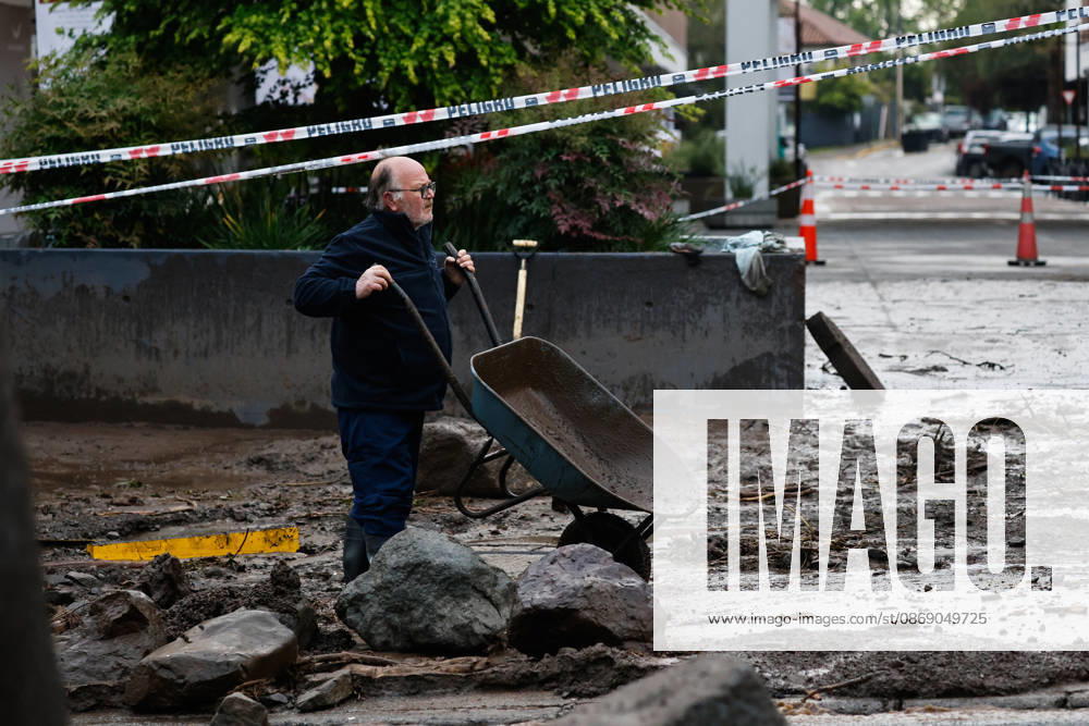 Santiago, October 9, 2026: Consequences of a mudslide that affected the area from San Carlos de Apoquindo to Los Dominicos in the Las Condes district, causing widespread damage and sweeping away vehicles and people. Diego Martin Aton, Chile, Aton 1198090 jpeg