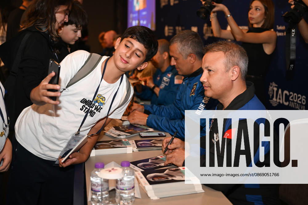Astronauts meet visitors at autograph session during International Astronautical Congress ANTALYA, TURKIYE - OCTOBER 09: Astronauts from various countries meet visitors during an autograph session on Public Day of the 77th International Astronautical Congress (IAC 2026) at the NEST Congress Center in Antalya, Turkiye, on October 09, 2026. Organized by the International Astronautical Federation (IAF) under the coordination of the Ministry of Industry and Technology and hosted by the Turkish Space Agency (TUA) and SAHA Istanbul, the congress opens its doors to the public on its final day. Muhammed Abdullah Kurtar Anadolu Antalya Turkey. Editorial use only. Please get in touch for any other usage.