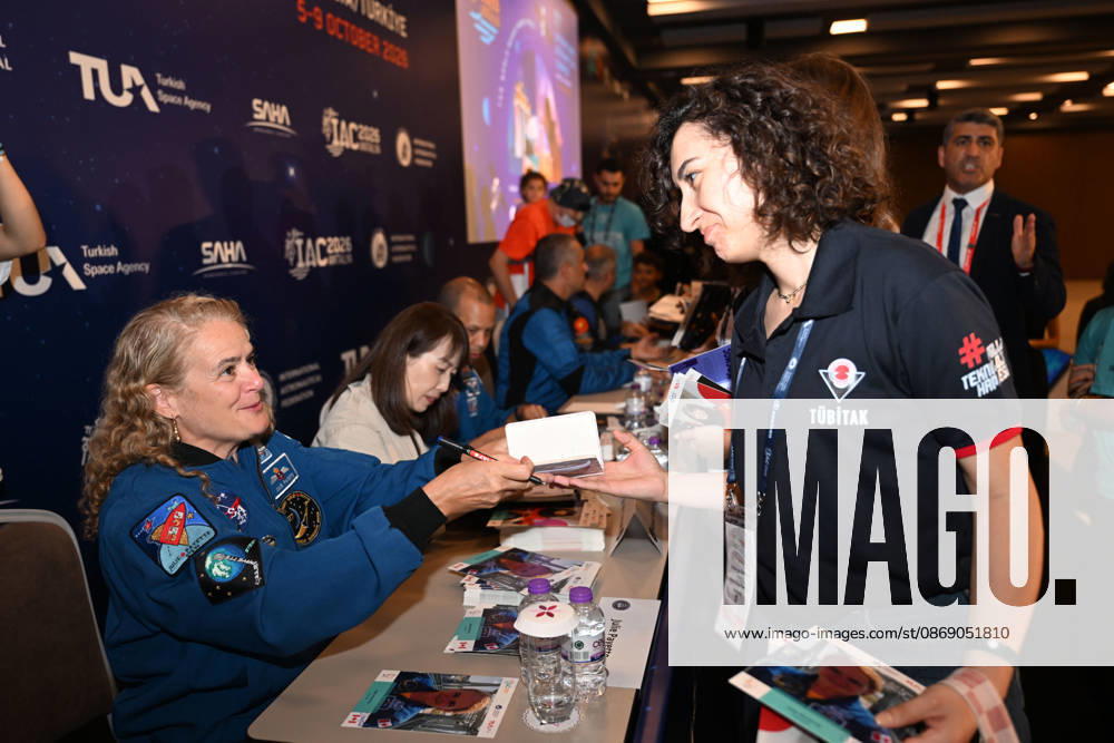 Astronauts meet visitors at autograph session during International Astronautical Congress ANTALYA, TURKIYE - OCTOBER 09: Astronauts from various countries meet visitors during an autograph session on Public Day of the 77th International Astronautical Congress (IAC 2026) at the NEST Congress Center in Antalya, Turkiye, on October 09, 2026. Organized by the International Astronautical Federation (IAF) under the coordination of the Ministry of Industry and Technology and hosted by the Turkish Space Agency (TUA) and SAHA Istanbul, the congress opens its doors to the public on its final day. Muhammed Abdullah Kurtar Anadolu Antalya Turkey. Editorial use only. Please get in touch for any other usage.