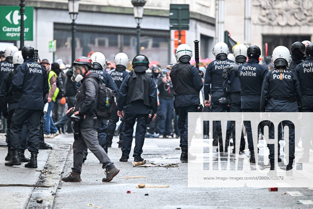 Violent student protests merge with a trade union demonstration near Mont des Arts in Brussels, Belgium, on 9 October 2026. Clashes and disorder unfold as student protesters join the union-led mobilisation in the Belgian capital.