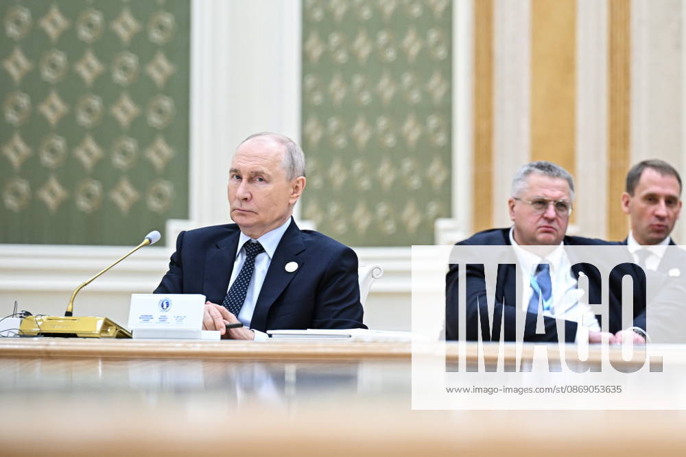 TURKMENISTAN, BALKAN PROVINCE - OCTOBER 9, 2026: Russia s President Vladimir Putin, Russia s Deputy Prime Minister Alexei Overchuk and Russia s Natural Resources and Ecology Minister Alexander Kozlov (L-R) attend the Caspian Ecological Summit Turkmenistan - ZUMAt113 20261009_zaa_t113_470