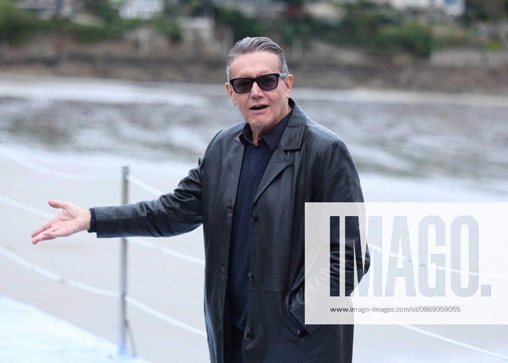 Stephen Wooley by the seawater pool on L Ecluse Beach during the 37th Dinard British and Irish Film Festival, France, on October 9, 2026. Denis Guignebourg, Bestimage. 37th Dinard British Irish Film Festival on October 9, 2026, in Dinard, France. Dinard, France