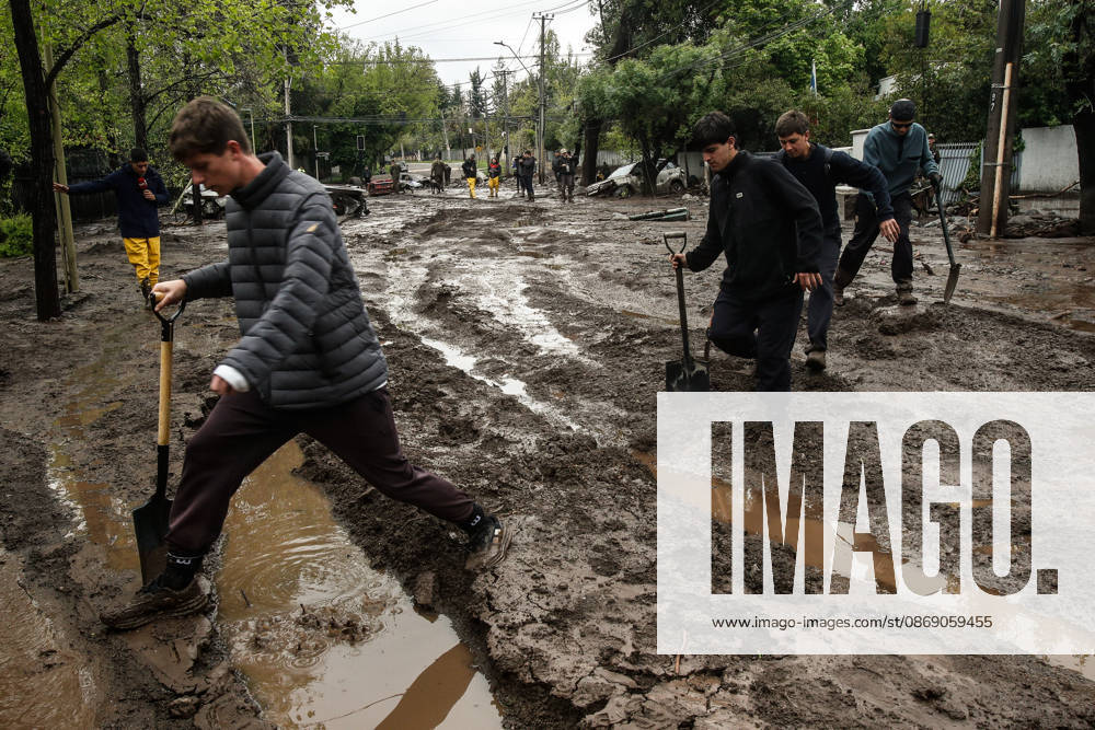 Santiago, October 9, 2026: Consequences of a mudslide that affected the area from San Carlos de Apoquindo to Los Dominicos in the Las Condes district, causing widespread damage and sweeping away vehicles and people. Diego Martin Aton, Chile, Aton 1198138 jpeg