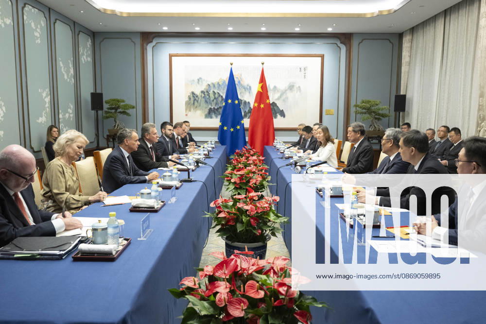 (261009) -- BEIJING, Oct. 9, 2026 -- Chinese Vice Premier He Lifeng, also a member of the Political Bureau of the Communist Party of China Central Committee, meets with European Commissioner for Trade and Economic Security Maros Sefcovic in Beijing, capital of China, Oct. 9, 2026. ) CHINA-BEIJING-HE LIFENG-EUROPEAN COMMISSIONER-MEETING (CN) TianxYu