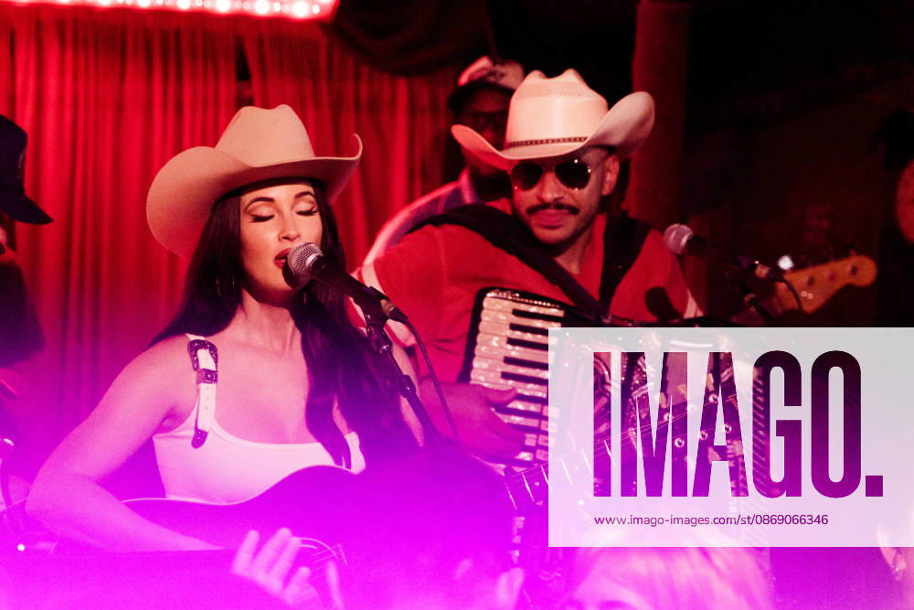 Austin, Texas. Kacey Musgraves performed a surprise show at the White Horse after her concert. - ZUMAda1_ 20261009_zap_da1_020