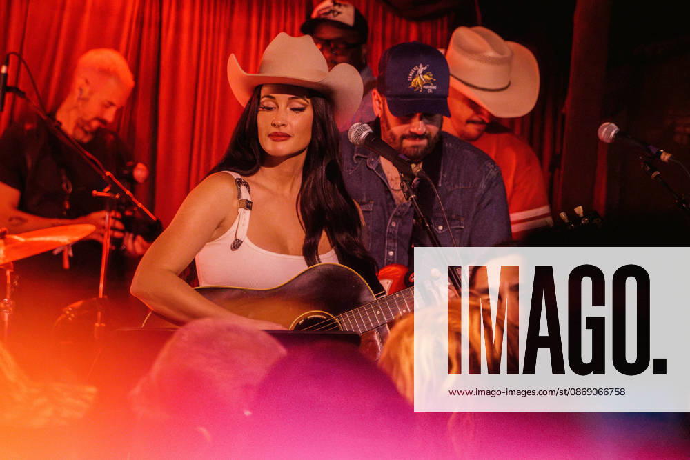 Austin, Texas. Kacey Musgraves performed a surprise show at the White Horse after her concert. - ZUMAda1_ 20261009_zap_da1_031