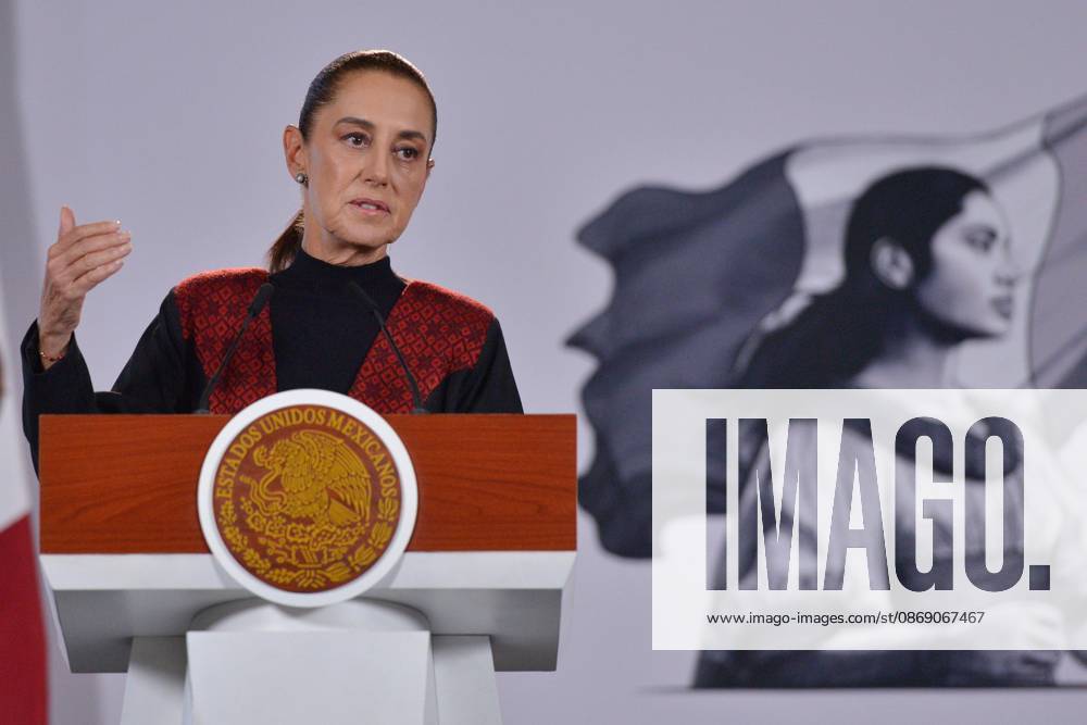 TO-45414-MEXICO , September 10, 2026. Mexican President Claudia Sheinbaum spoke about heavy rains in various states and national politics during the "People& 039;s Conference" at the National Palace in Mexico City. Clasos.com.mx - ZUMAcs4_ 20261009_faa_cs4_010