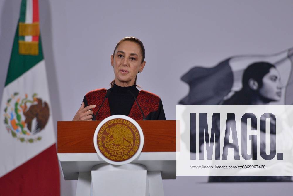 TO-45414-MEXICO , September 10, 2026. Mexican President Claudia Sheinbaum spoke about heavy rains in various states and national politics during the "People& 039;s Conference" at the National Palace in Mexico City. Clasos.com.mx - ZUMAcs4_ 20261009_faa_cs4_011