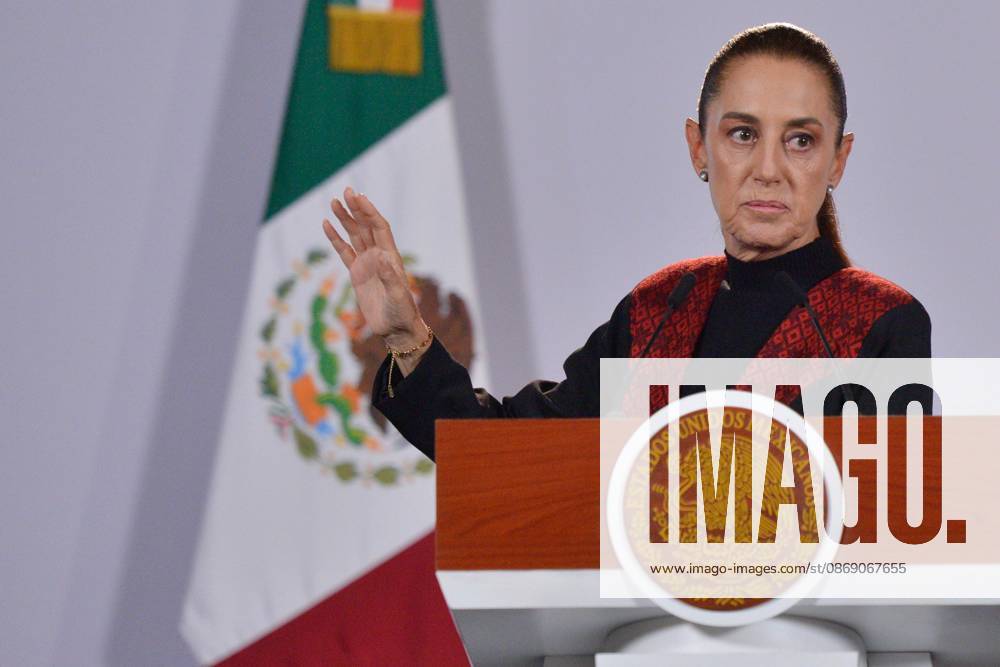 TO-45414-MEXICO , September 10, 2026. Mexican President Claudia Sheinbaum spoke about heavy rains in various states and national politics during the "People& 039;s Conference" at the National Palace in Mexico City. Clasos.com.mx - ZUMAcs4_ 20261009_faa_cs4_028