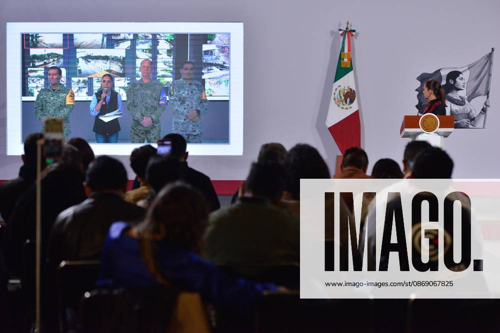 TO-45414-MEXICO , September 10, 2026. Mexican President Claudia Sheinbaum spoke about heavy rains in various states and national politics during the "People& 039;s Conference" at the National Palace in Mexico City. Clasos.com.mx - ZUMAcs4_ 20261009_faa_cs4_023
