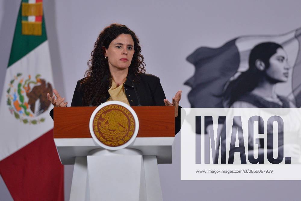 TO-45414-MEXICO , September 10, 2026. Luisa Mar& xed;a Alcalde, Legal Counsel to the Mexican Federal Executive, spoke about digital laws and national policy during the "People& 039;s Conference" at the National Palace in Mexico City. Clasos.com.mx. - ZUMAcs4_ 20261009_faa_cs4_059