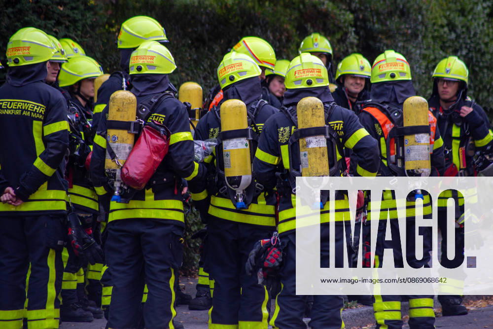 School Aid in Flames: The warehouse of the Frankfurt for Ukraine initiative burns overnight in Frankfurt’s Dornbusch neighborhood—over 100 first responders battle the blaze; Criminal Investigation Department investigates 7aIMG 0576536 School Aid in Flames: The warehouse of the Frankfurt for Ukraine initiative bu