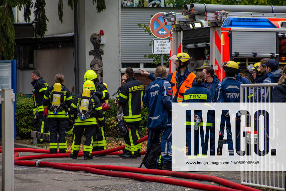 School Aid in Flames: The warehouse of the Frankfurt for Ukraine initiative burns overnight in Frankfurt’s Dornbusch neighborhood—over 100 first responders battle the blaze; Criminal Investigation Department investigates 7aIMG 0576539 School Aid in Flames: The warehouse of the Frankfurt for Ukraine initiative bu