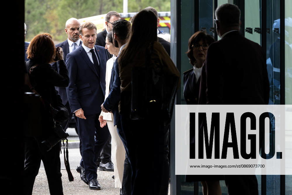 Emmanuel Macron And Frank-Walter Steinmeier Visit Laser Megajoule at CEA - Le Barp French President Emmanuel Macron and German President Frank-Walter Steinmeier visit the Laser Megajoule research facility operated by the French Alternative Energies and Atomic Energy Commission (CEA). The facility is part of France s nuclear deterrence simulation programme, in Le Barp, France, on October 9, 2026. Photo by Margot Le Gonidec ABACAPRESS.COM Le Barp France