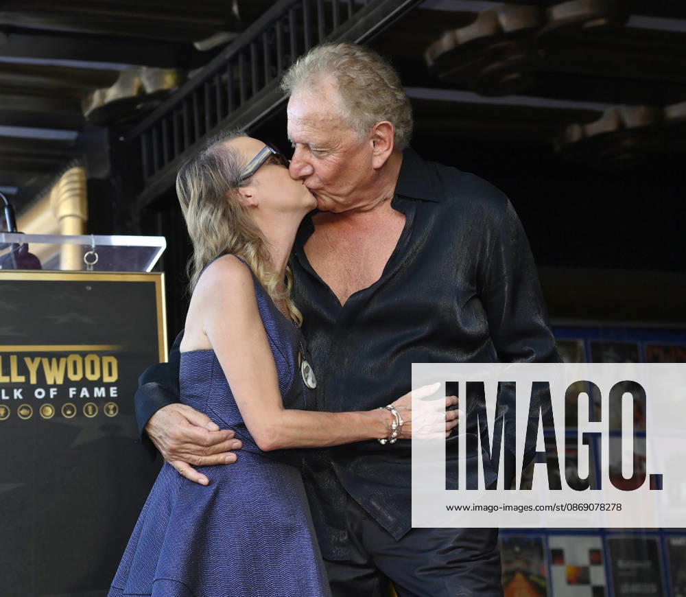 Graham Russell of the rock duo Air Supply is joined by his wife Lori Russell during an unveiling ceremony honoring the duo with the 2,859th star on the Hollywood Walk of Fame in Los Angeles on Thursday October 8, 2026. LAP20261008019 JIMxRUYMEN