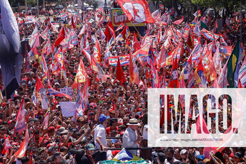 BRASiLIA, DF - 09.10.2026: ATO DE LULA EM BRASiLIA - President Lula resumes campaign events after the first round of elections, in CeilÃ¢ndia (DF). x3027362x JoaoxPedroxCarvalho