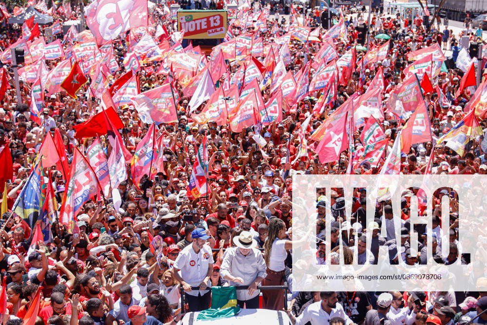 BRASiLIA, DF - 09.10.2026: ATO DE LULA EM BRASiLIA - President Lula resumes campaign events after the first round of elections, in CeilÃ¢ndia (DF). x3027369x JoaoxPedroxCarvalho