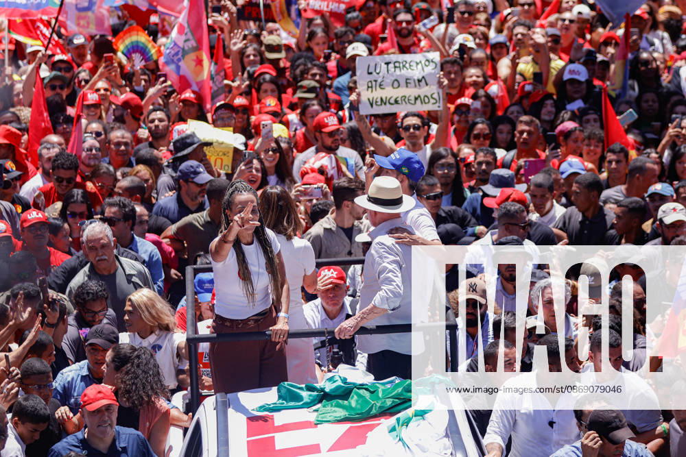 BRASiLIA, DF - 09.10.2026: ATO DE LULA EM BRASiLIA - President Lula resumes campaign events after the first round of elections, in Ceilândia (DF). x3027408x JoaoxPedroxCarvalho