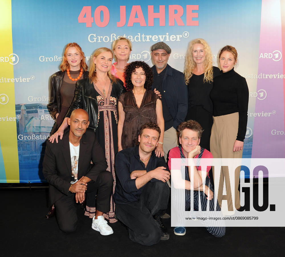 Sofie Junker, Patrick Abozen, Andrea Lüdke, Saskia Fischer, Maria Ketikidou, Enrique Fiß, Özgür Karadeniz, Sven Fricke, Dorothea Schenck, and Sinha Melina Gierke at the photo call celebrating 40 years of Großstadtrevier at the Astor Filmlounge in HafenCity, Hamburg, October 7, 2026 Please include the caption: IMAGO Michael Wigglesworth