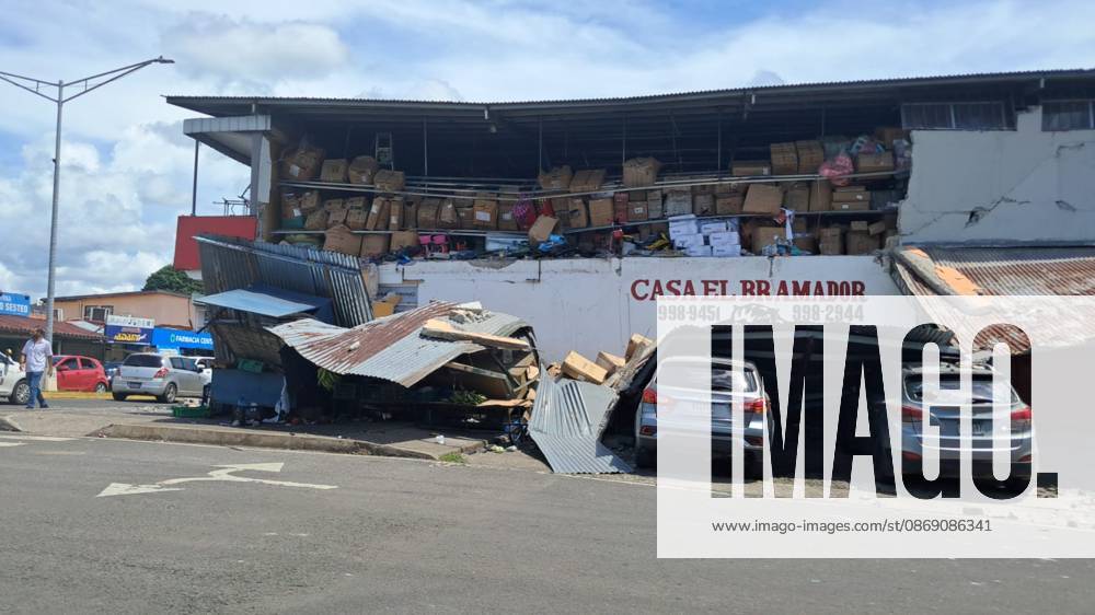 (261009) -- PANAMA CITY, Oct. 9, 2026 -- A damaged building is pictured following an earthquake in Sona, Veraguas Province, Panama, Oct. 9, 2026. A major earthquake struck Panama on Friday. PANAMA-VERAGUAS-EARTHQUAKE-AFTERMATH XuxYongzheng