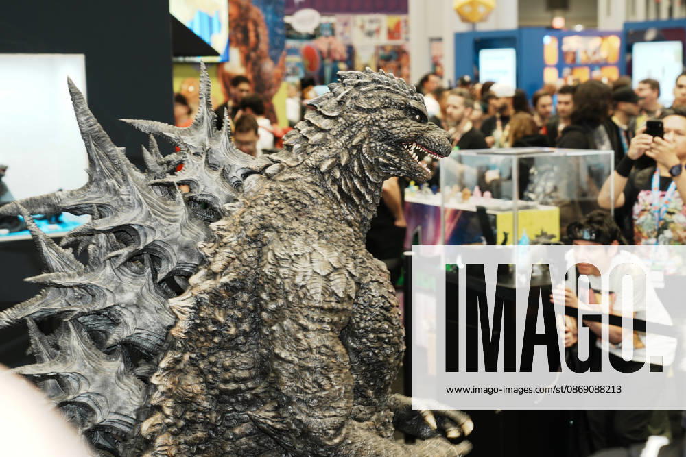 GODZILLA at the 2026 New York Comic Con at the Javits Center on October 9, 2026 in New York. New York USA - ZUMAb148 20261009_zap_b148_071