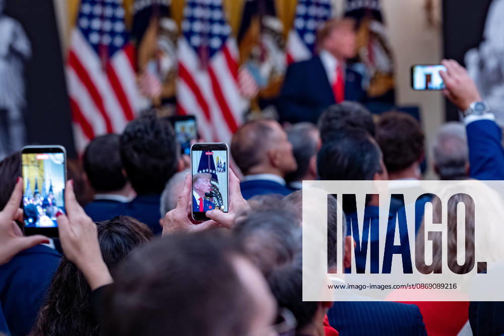 U.S. President Donald Trump speaks at a Christopher Columbus Day event at the White House on October 9, 2026, in Washington, D.C. Washington USA - ZUMAl312 20261009_znp_l312_016