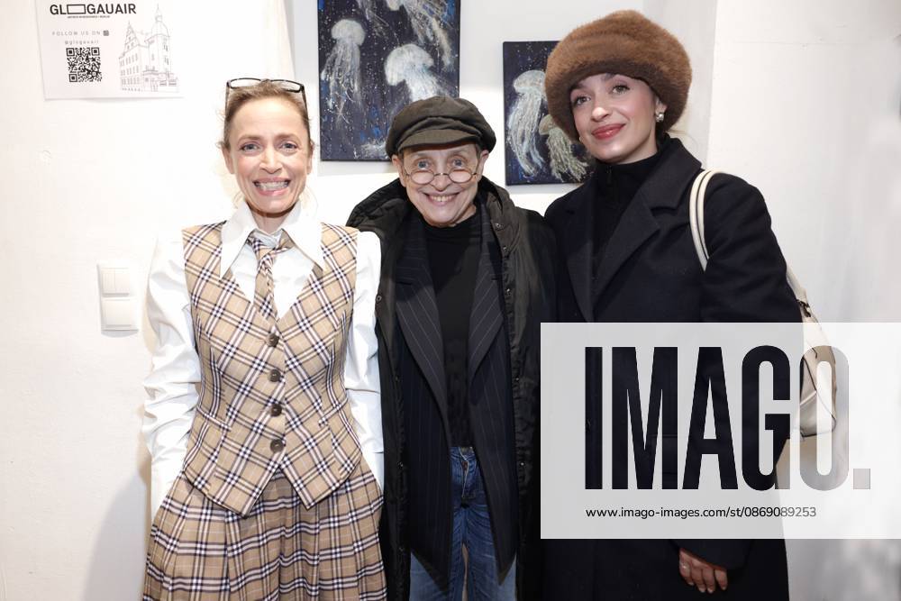 M A R X Bande Anna Thalbach, Katharina Thalbach, Nellie Thalbach Exhibition by the M A R X Bande, Glogauer Straße 16, Berlin, Date: October 9, 2026