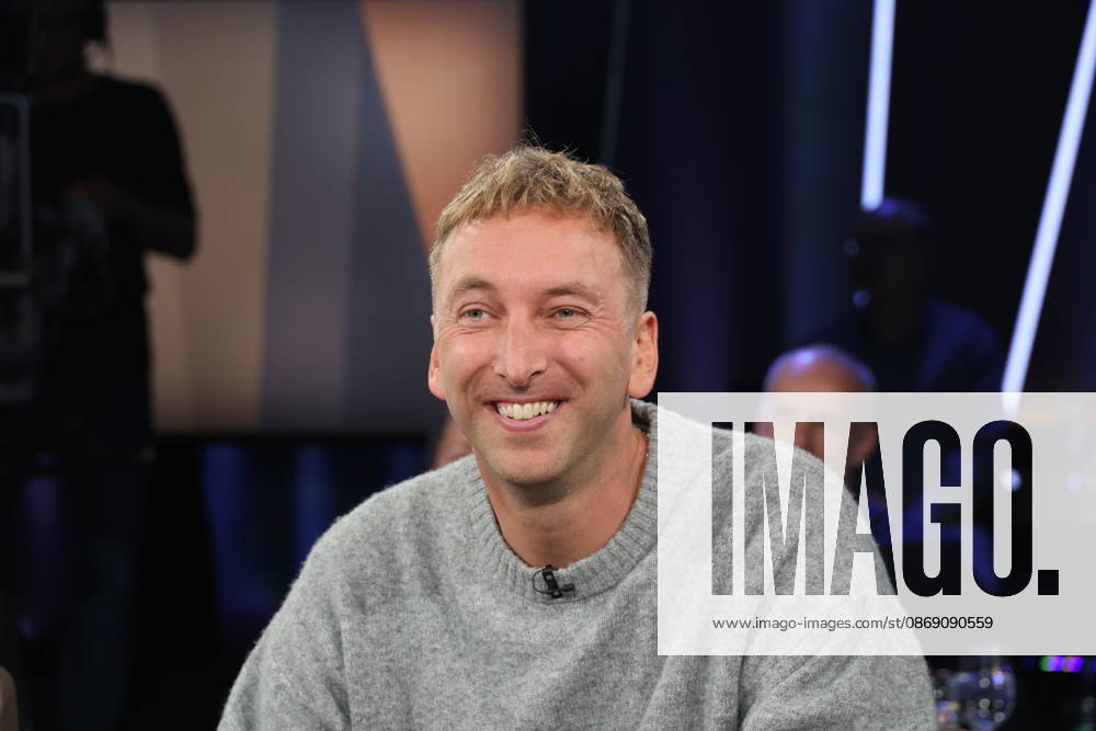Torge Oelrich, also known as Freshtorge, comedian, guest on the NDR Talk Show on October 9, 2026, on NDR Television’s Channel 3; photo op before the taping on October 2, 2026, at the Hamburg Lokstedt television studio