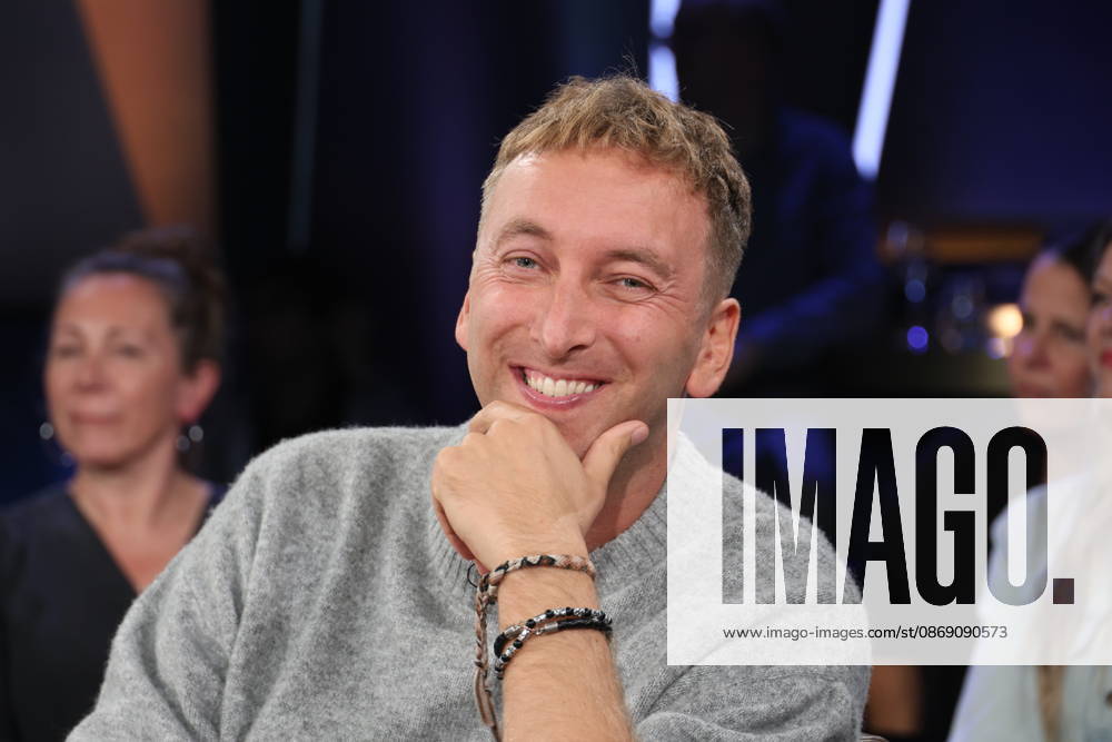 Torge Oelrich, also known as Freshtorge, comedian, guest on the NDR Talk Show on October 9, 2026, on NDR Television’s Channel 3; photo op before the taping on October 2, 2026, at the Hamburg Lokstedt television studio