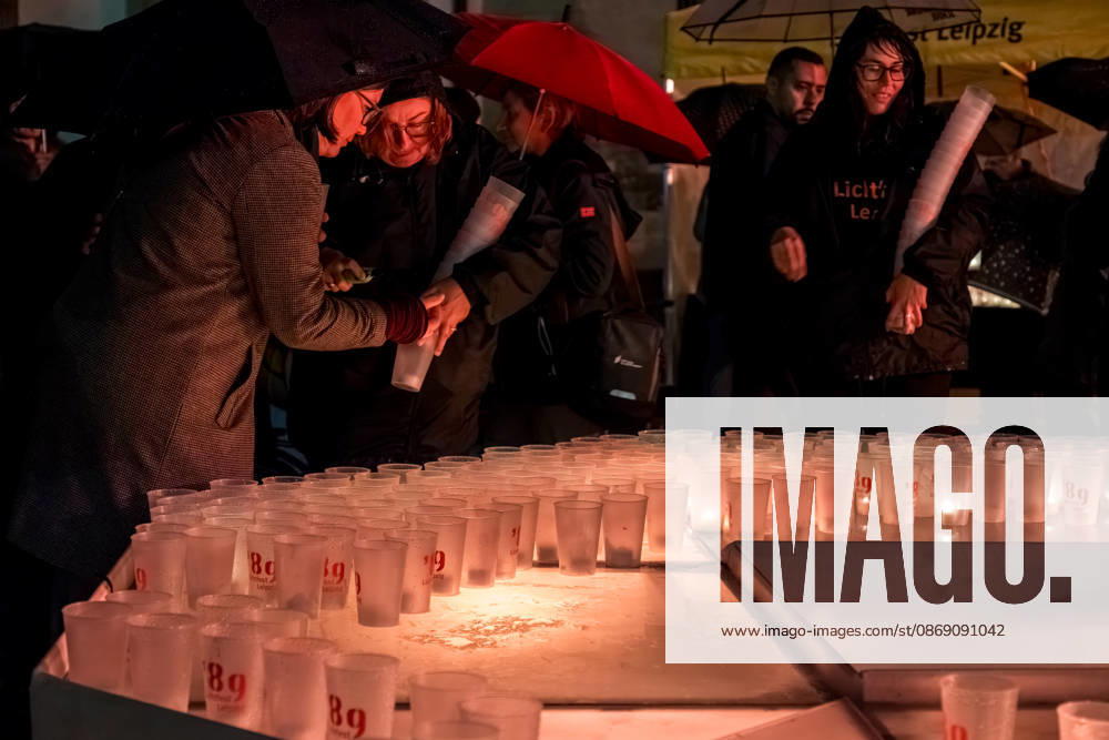 Since 2009, the Festival of Lights has been held in Leipzig on October 9 to commemorate the Monday demonstrations of 1989. Lights and art installations illuminate the city, and people walk through the city carrying candles. Festival of Lights 2026