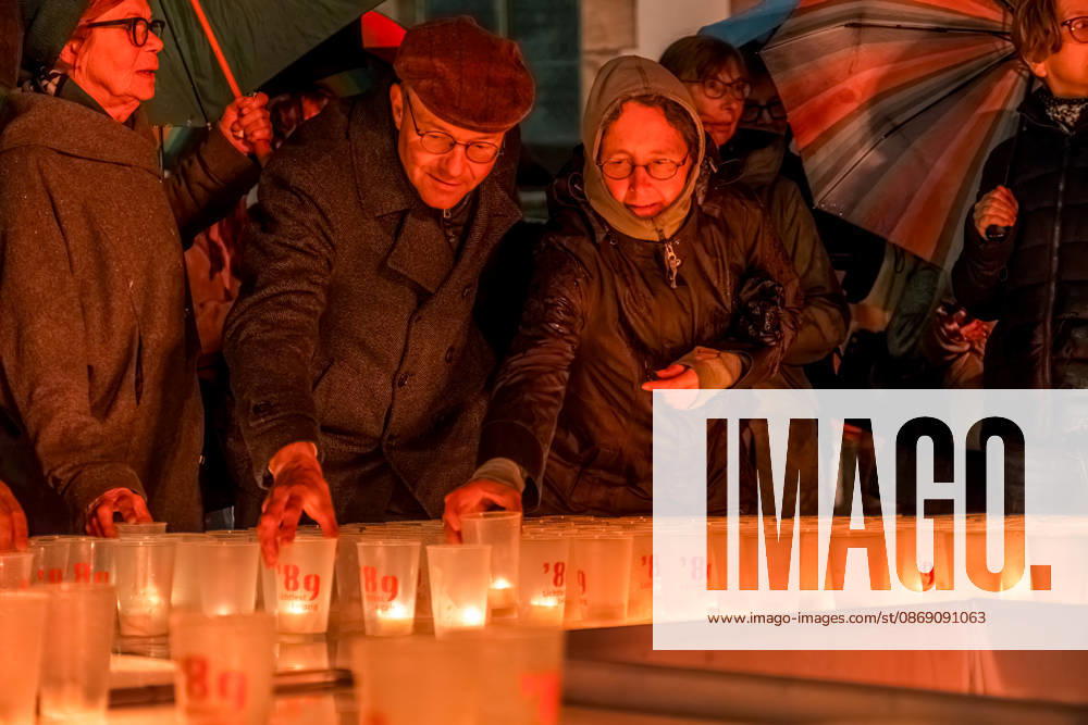 Since 2009, the Festival of Lights has been held in Leipzig on October 9 to commemorate the Monday demonstrations of 1989. Lights and art installations illuminate the city, and people walk through the city carrying candles. Festival of Lights 2026