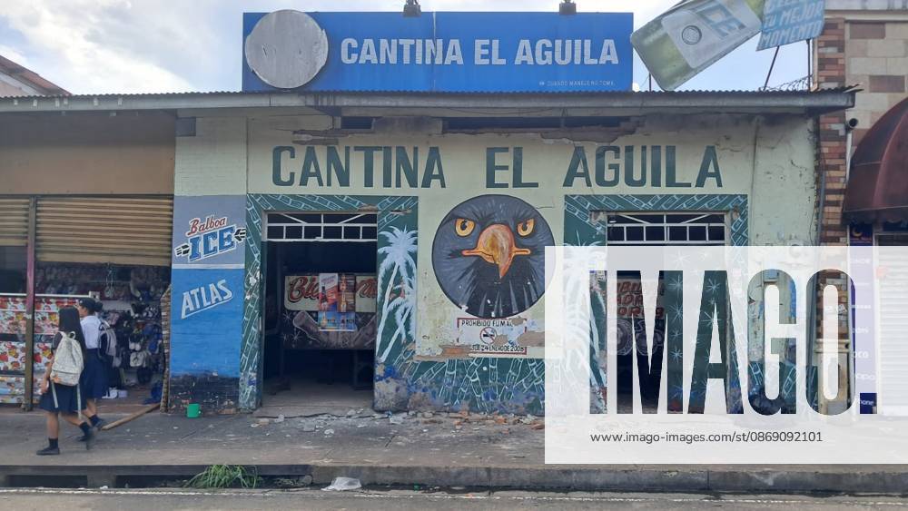 (261009) -- SONA, Oct. 9, 2026 -- A damaged building is pictured following an earthquake in Sona, Veraguas Province, Panama, Oct. 9, 2026. A major earthquake struck Panama on Friday. PANAMA-VERAGUAS-EARTHQUAKE-AFTERMATH XuxYongzheng