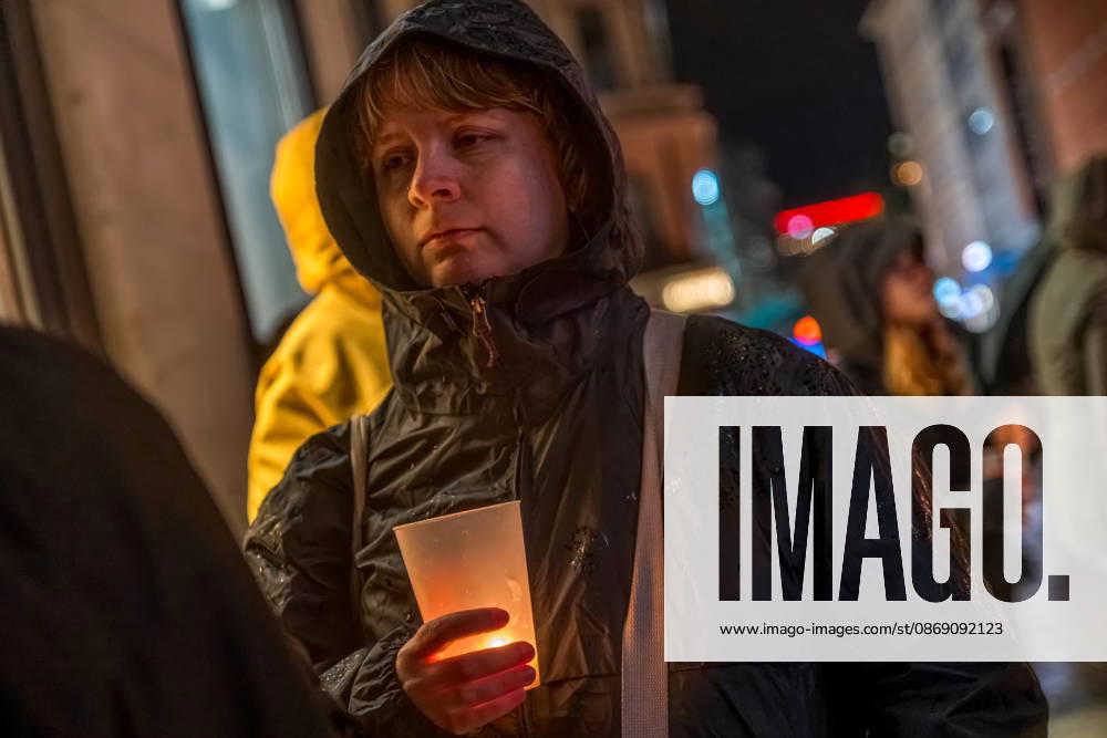 Since 2009, the Festival of Lights has been held in Leipzig on October 9 to commemorate the Monday demonstrations of 1989. Lights and art installations illuminate the city, and people walk through the city carrying candles. Festival of Lights 2026