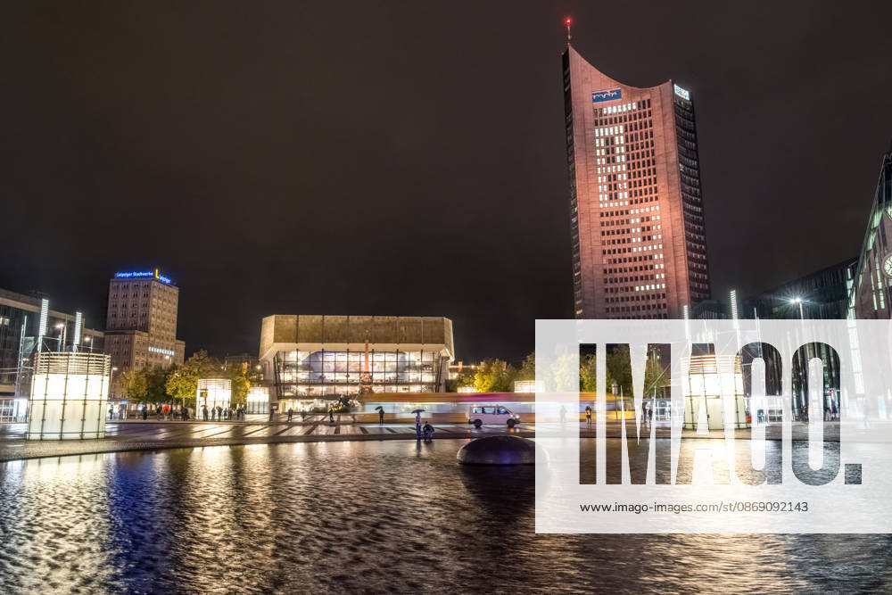 Since 2009, the Festival of Lights has been held in Leipzig on October 9 to commemorate the Monday demonstrations of 1989. Lights and art installations illuminate the city, and people walk through the city carrying candles. Festival of Lights 2026