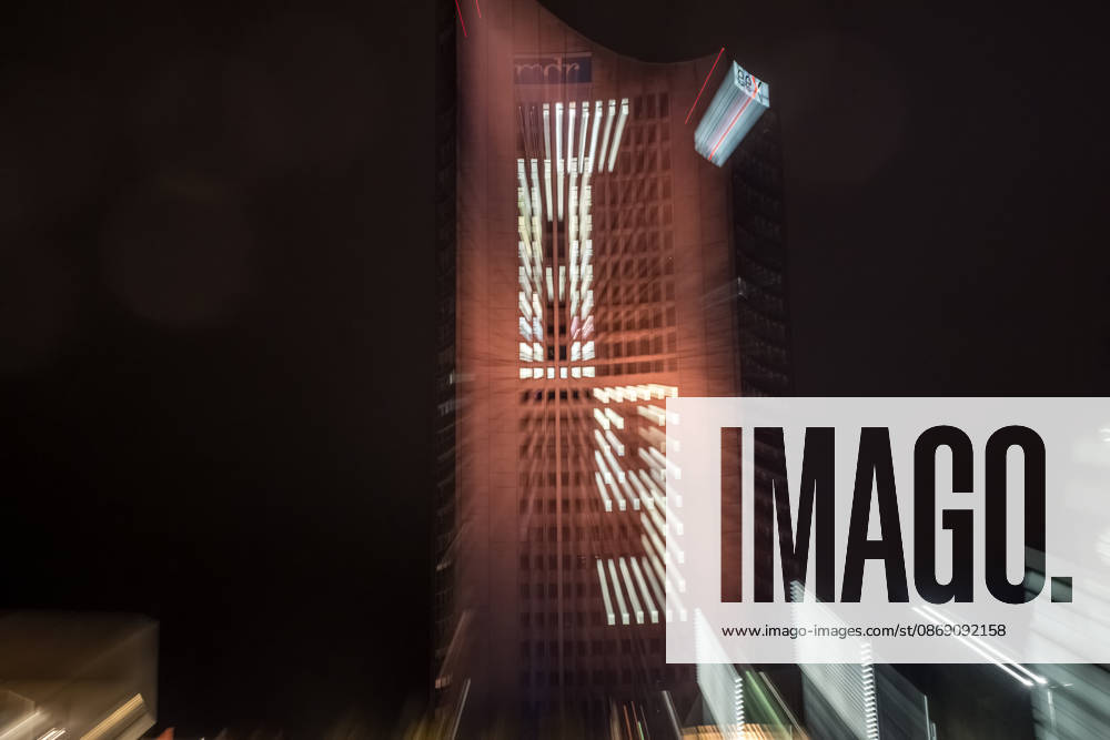 Since 2009, the Festival of Lights has been held in Leipzig on October 9 to commemorate the Monday demonstrations of 1989. Lights and art installations illuminate the city, and people walk through the city carrying candles. Festival of Lights 2026