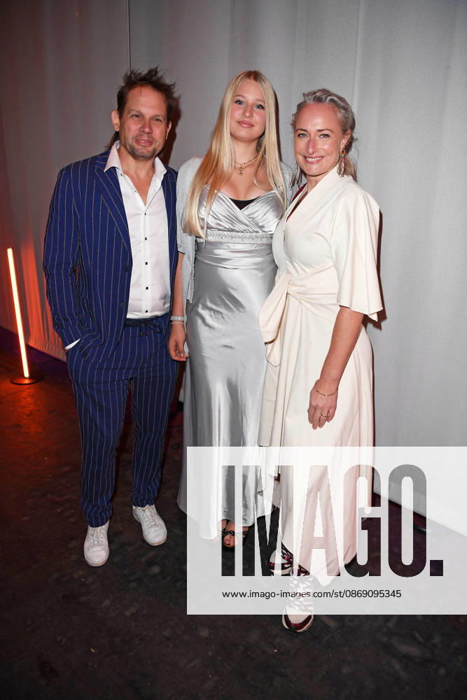Eva Mona Rodekirchen with her husband Björn Geske and daughter Martha Geske at the KINDERSCHUTZENGEL E V GALA 2026 at Spindler Klatt in Berlin on October 9, 2026