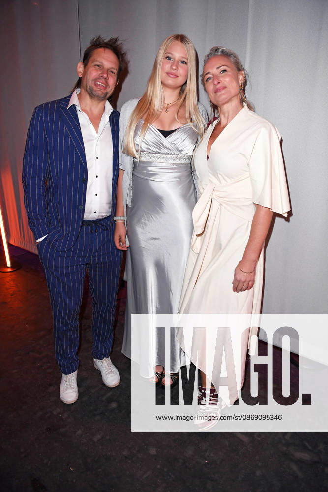 Eva Mona Rodekirchen with her husband Björn Geske and daughter Martha Geske at the KINDERSCHUTZENGEL E V GALA 2026 at Spindler Klatt in Berlin on October 9, 2026