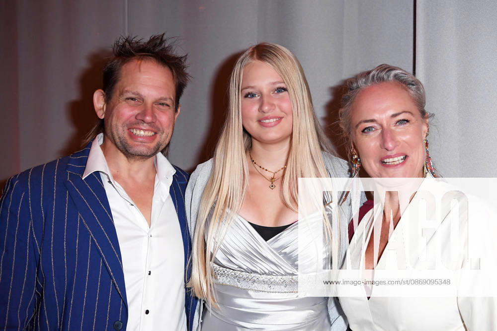 Eva Mona Rodekirchen with her husband Björn Geske and daughter Martha Geske at the KINDERSCHUTZENGEL E V GALA 2026 at Spindler Klatt in Berlin on October 9, 2026