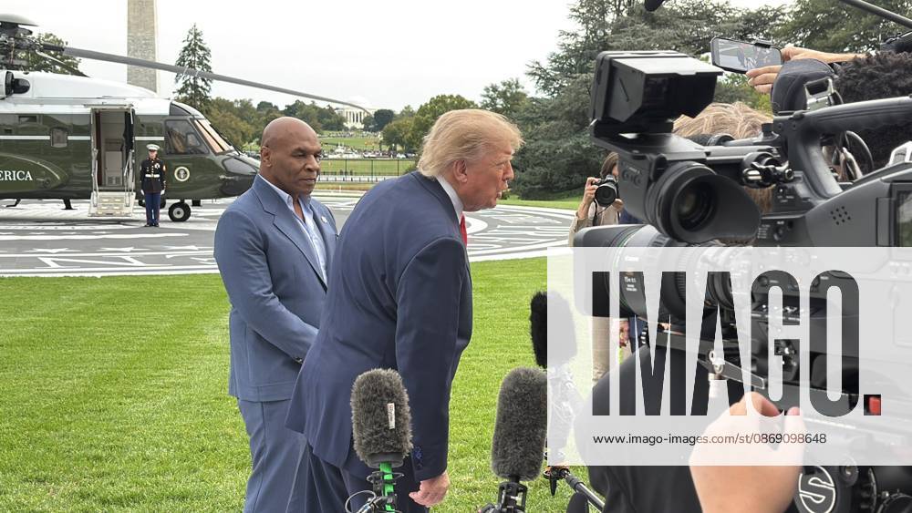 US President Trump departs White House by helicopter with Mike Tyson WASHINGTON, D.C., UNITED STATES - OCTOBER 9: US President Donald Trump departs the White House by helicopter with former heavyweight boxing champion Mike Tyson as part of his midterm election campaign activities, in Washington, DC, on October 9, 2026. Can Hasasu Anadolu Washington, DC United States. Editorial use only. Please get in touch for any other usage.